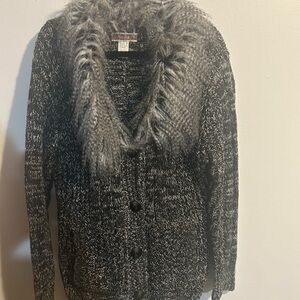 Women's Gray Sweater with Faux Fur Collar